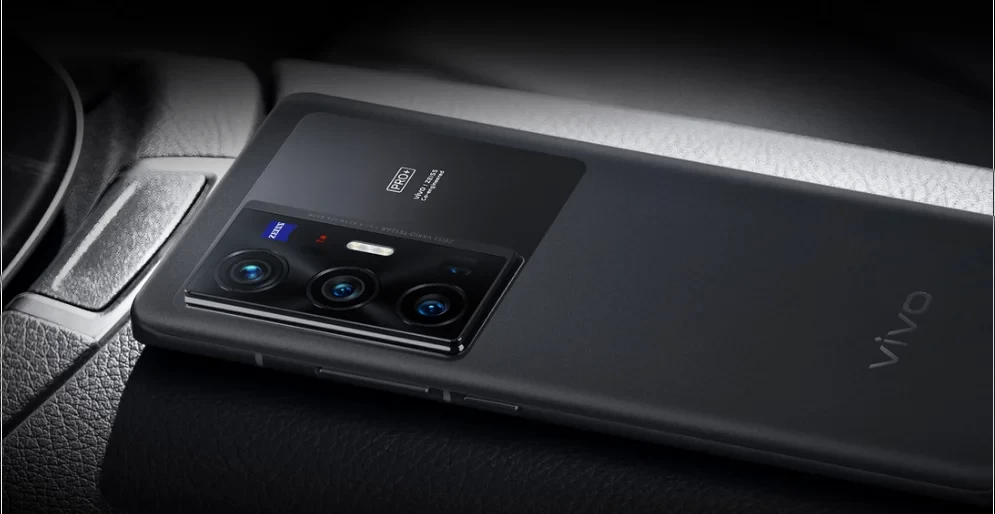 Vivo X70 Pro+ - Vivo dengan Kamera Lensa Ultrawide Terbaik